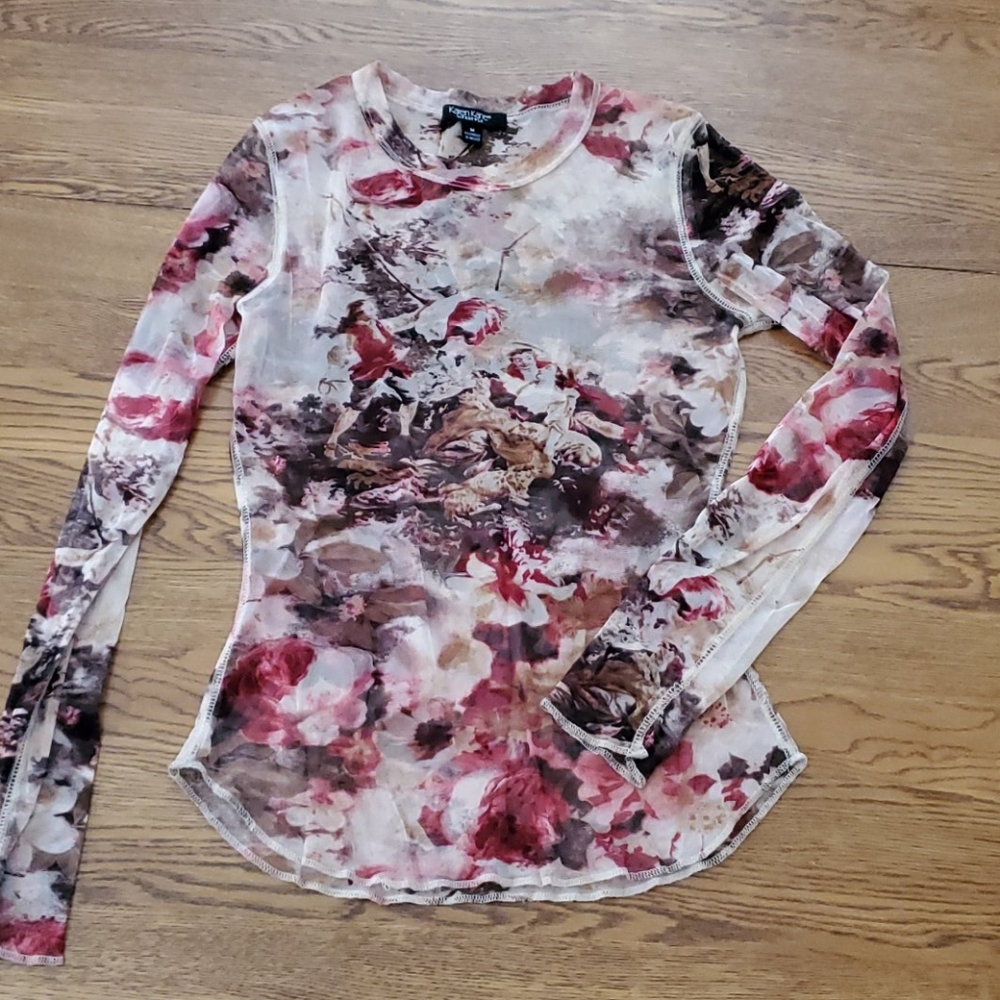 NWOT Romantic Floral print top